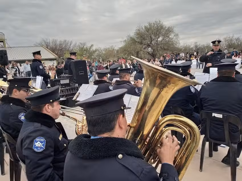&bull; Escuela 4-254; Caye Hane (Coraz&oacute;n de algarrobo) &ndash; Sede: San Miguel Lavalle.