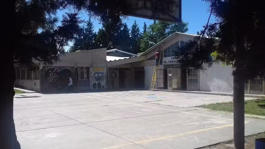 Escuela 4031, Dr. Francisco Correas