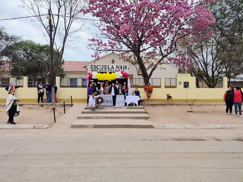 ESCUELA 418