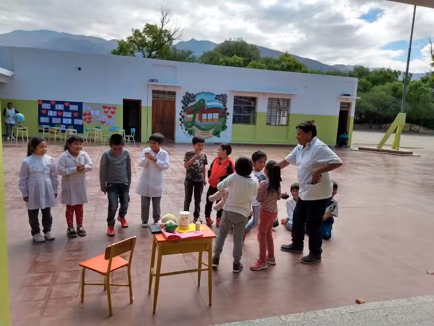 Escuela 4427 Jos&eacute;fa Frias de Aramburu