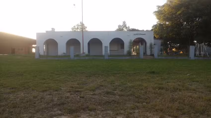Escuela 8