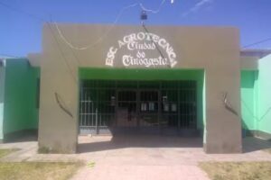 Escuela Agrot&eacute;cnica