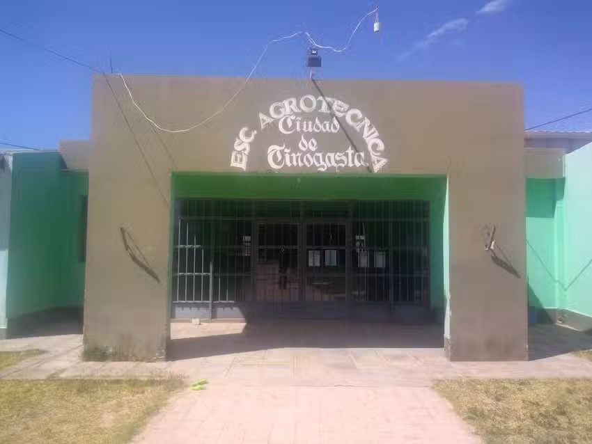 Escuela Agrot&eacute;cnica