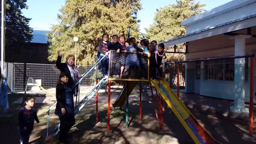 Escuela Amadeo Jaques 1-483