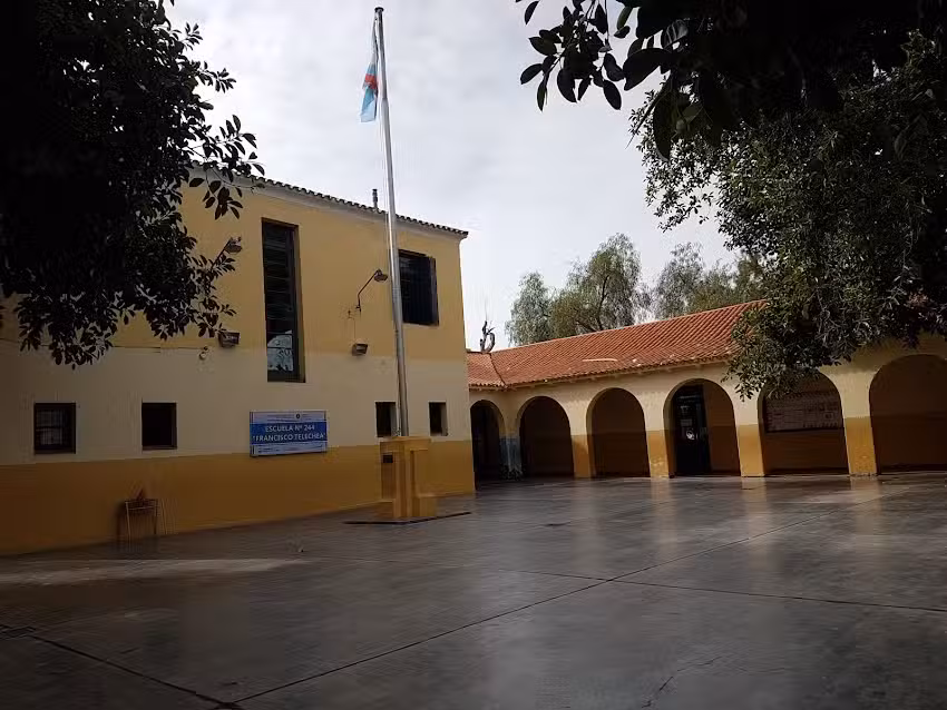Escuela Benjamin De La Vega