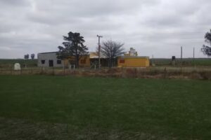 Escuela Cornelio Saavedra. Campo La Salada