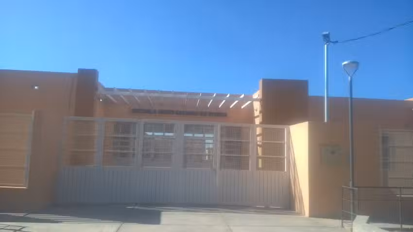 Escuela de Comercio Sixto Salinas de Rivera