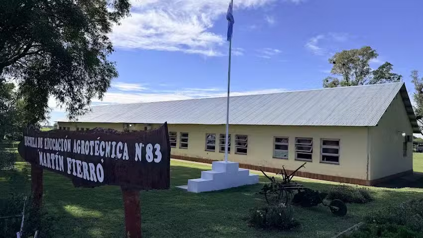 Escuela de Educaci&oacute;n Agrot&eacute;cnica (E.E.A.T.) N&deg; 83 &ldquo;Mart&iacute;n Fierro&rdquo;