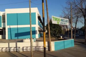 Escuela De Educaci&oacute;n Media N&deg;203