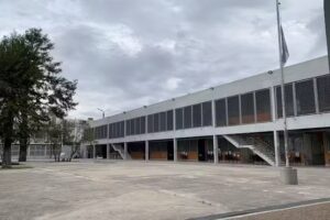 Escuela de Educación Media Nº 1 D.E. 20 – Biblioteca del Congreso de la Nación