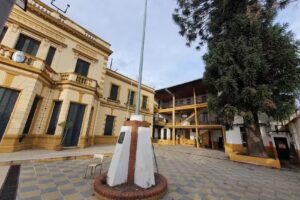 Escuela de Educaci&oacute;n Media N&ordm; 8 Dr. Antonio Sagarna