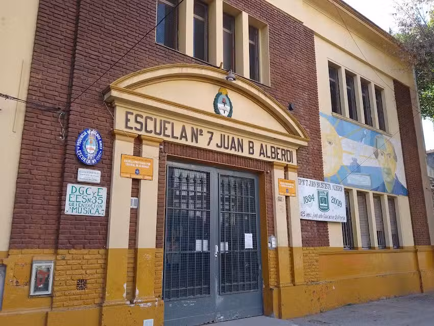 Escuela de Educaci&oacute;n Primaria (E.E.P.) N&ordm;7 &ldquo;Juan Bautista Alberdi&rdquo;