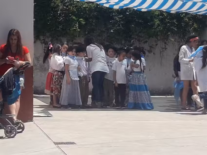 Escuela de Educaci&oacute;n Primaria (E.E.P.) N&ordm;9 &ldquo;Rosal&iacute;a Davel De Deambrosi&rdquo;