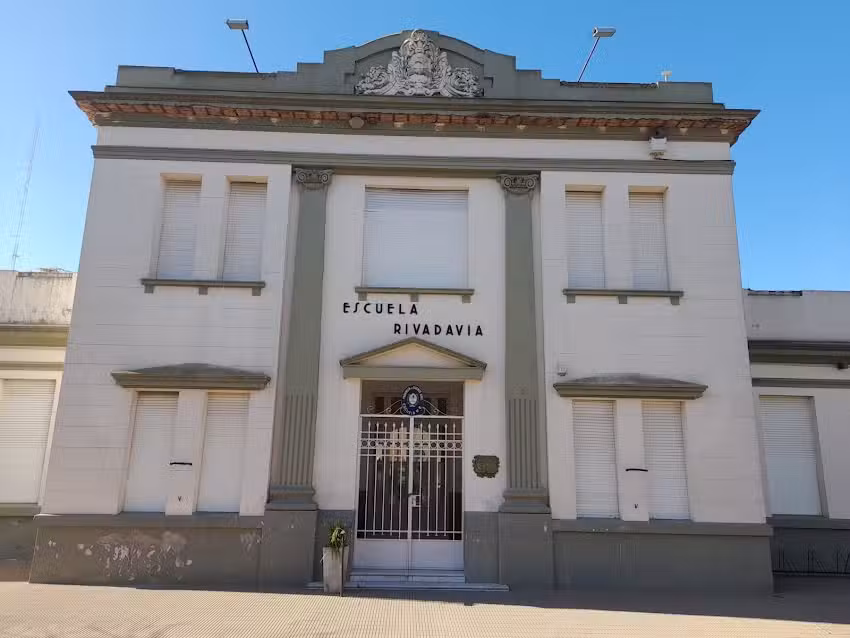 Escuela De Educaci&oacute;n Primaria N&ordm;8 &ldquo;Bernardino Rivadavia&rdquo;