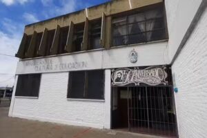 Escuela de Educaci&oacute;n Secundaria (E.E.S.) N&ordm;14 &ldquo;Dr. Tristan Achaval Rodriguez&rdquo;