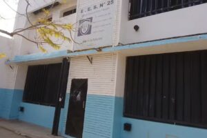 Escuela de Educaci&oacute;n Secundaria (E.E.S.) N&ordm;25