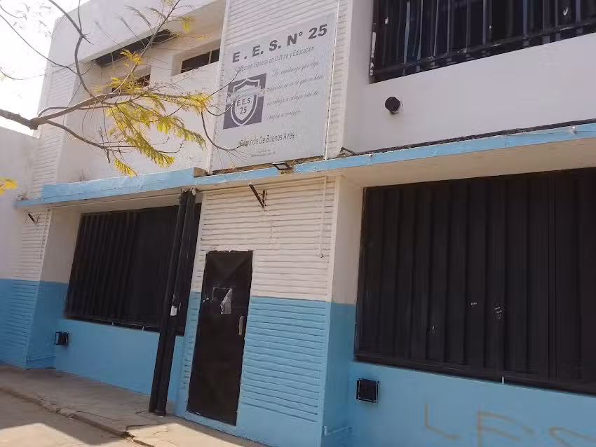 Escuela de Educaci&oacute;n Secundaria (E.E.S.) N&ordm;25