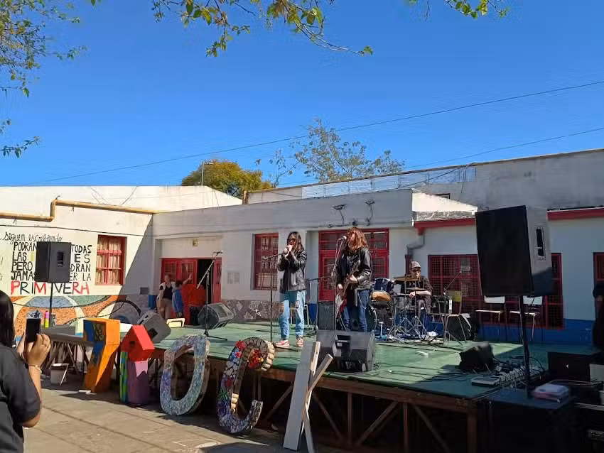 Escuela de Educaci&oacute;n Secundaria (E.E.S.) N&ordm;7 &ldquo;Ernesto &lsquo;Che&rsquo; Guevara&rdquo;