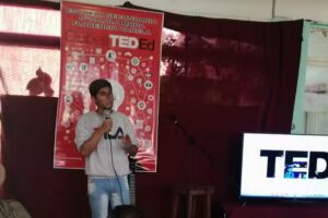 Escuela de Educaci&oacute;n Secundaria N&deg; 10 Lola Mora