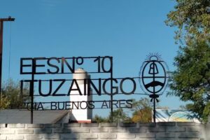 Escuela de Educaci&oacute;n Secundaria N&deg;10 &ldquo;Madres de Malvinas&rdquo;