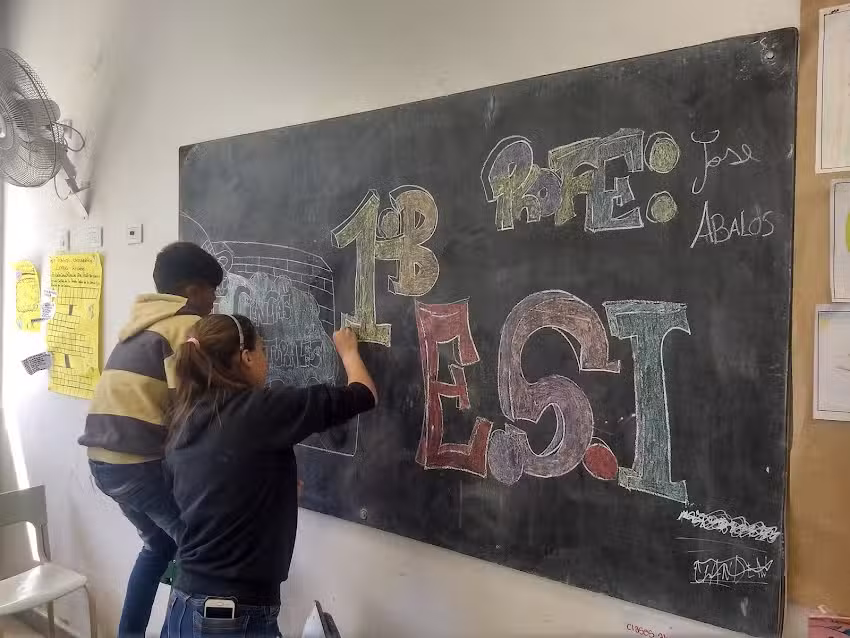 Escuela De Educaci&oacute;n Secundaria N&ordm;1 &ldquo;Combatientes De Malvinas&rdquo;