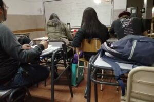 Escuela De Educación Secundaria Nº13