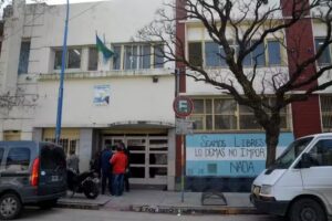 Escuela De Educaci&oacute;n Secundaria N&ordm;23 &ldquo;Dr. Antonio Mir&rdquo;