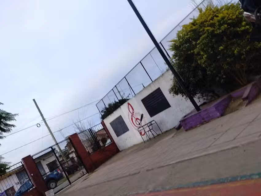 Escuela De Educaci&oacute;n Secundaria N&ordm;42 &ldquo;Gustavo Cerati&rdquo;