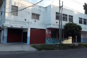 Escuela De Educaci&oacute;n Secundaria N&ordm;8 &ldquo;Esteban Echeverr&iacute;a&rdquo;