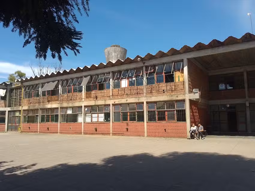 Escuela de Educaci&oacute;n Secundaria T&eacute;cnica (E.E.S.T.) N&ordm;8 &ldquo;Juan Bautista Alberdi&rdquo;