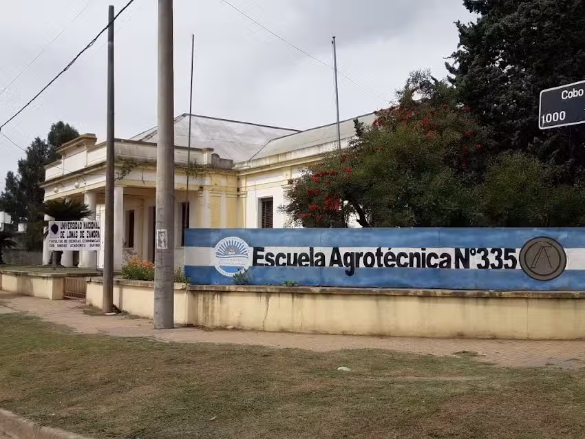 Escuela de Educaci&oacute;n T&eacute;cnica Profesional Nro. 335
