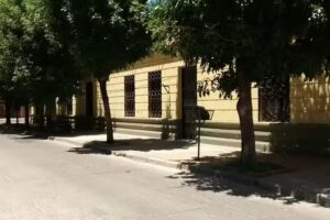 Escuela de Ense&ntilde;anza Media N&deg;381 M. F. de Carbonell