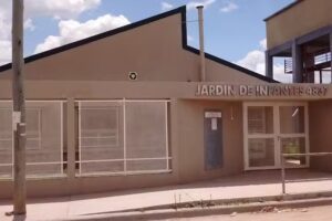 Escuela De Nivel Inicial B° Los Pinares. Jardin De Infantes 4837