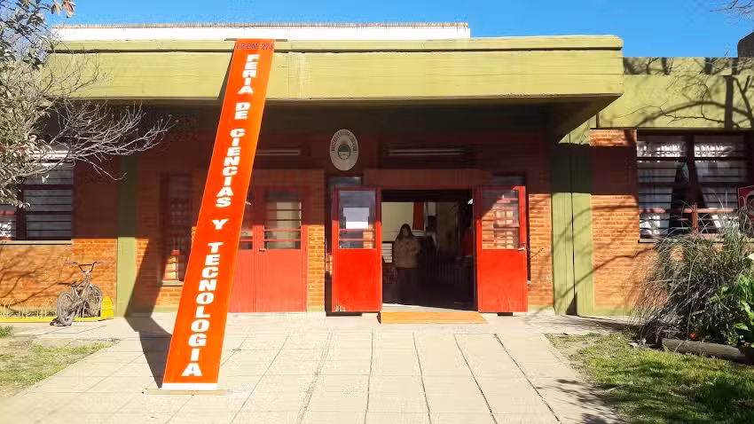 Escuela Dr. Lucio V. Mansilla