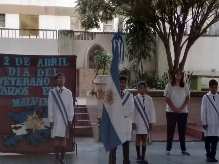 Escuela Dr. Manuel Manuel Lizondo Borda