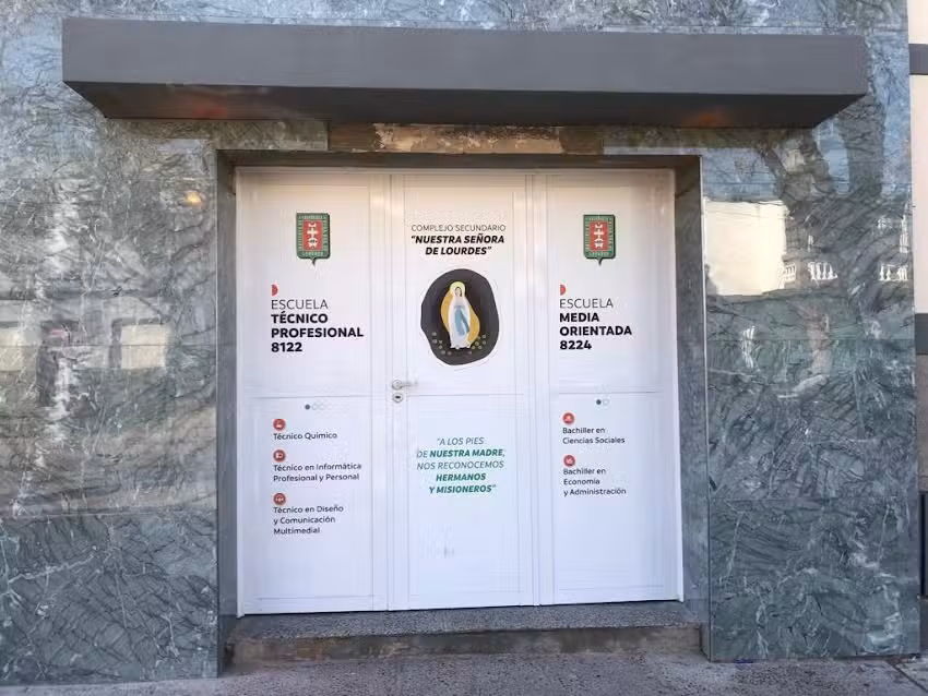 Escuela E.E.S.T.P.P.I. 8122 Nuestra Se&ntilde;ora de Lourdes