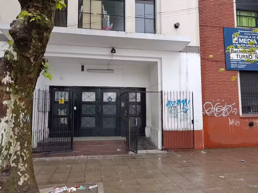 Escuela Educaci&oacute;n Media Jos&eacute; Hern&aacute;ndez