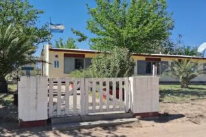 Escuela Fray Justo Santa Mar&iacute;a de Oro (paraje La Primavera)