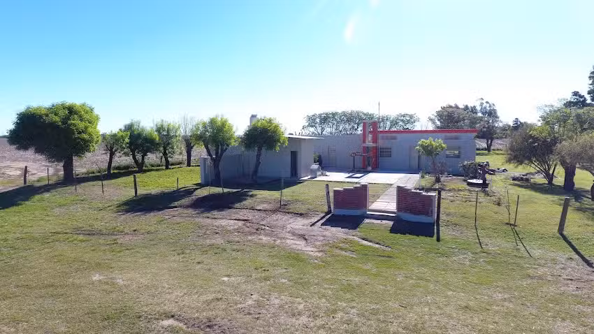 Escuela Fray Luis Beltr&aacute;n &ndash; Campo Del Bel