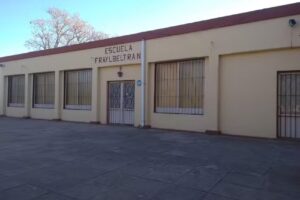 Escuela Fray Luis Beltr&aacute;n &ndash; Plaza Bruno