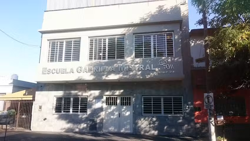 Escuela Gabriela Mistral &ndash; Diegep 214