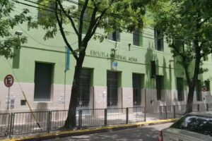 Escuela General Acha