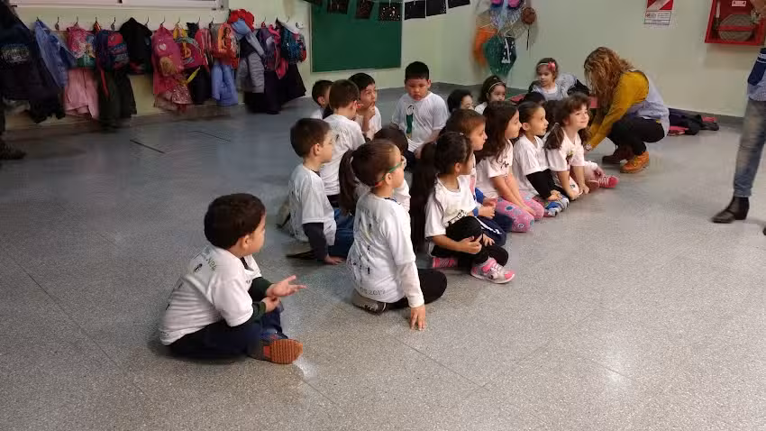 Escuela Infantil N&deg; 4 D.E. 17