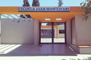 Escuela Juan Mantovani