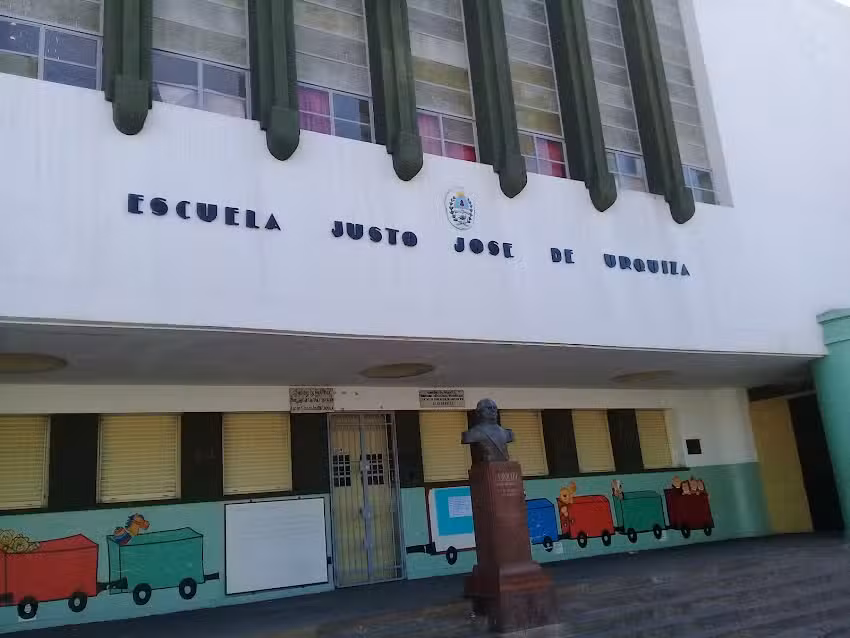 ESCUELA JUSTO JOSE DE URQUIZA