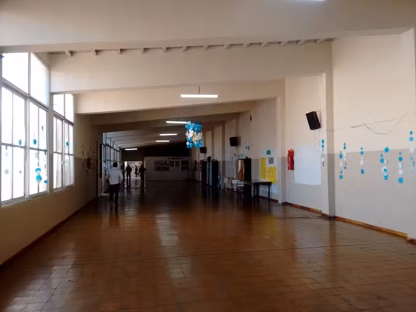Escuela Manuel L&aacute;inez