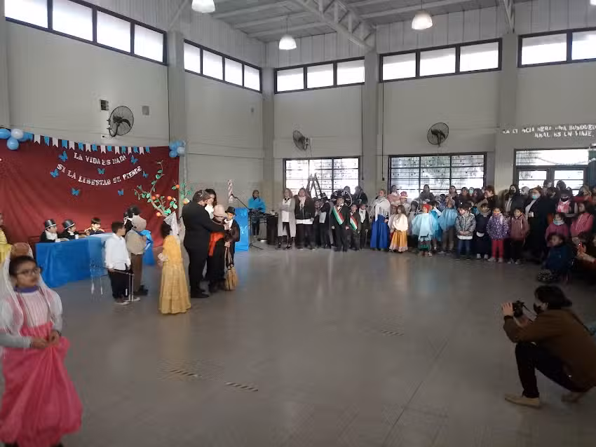 Escuela Manuel Pacifico Antequeda