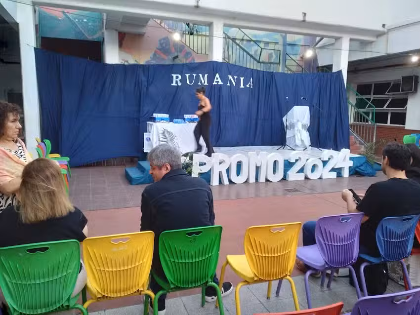 Escuela Media 2 DE 17 &ldquo;Rumania&rdquo;