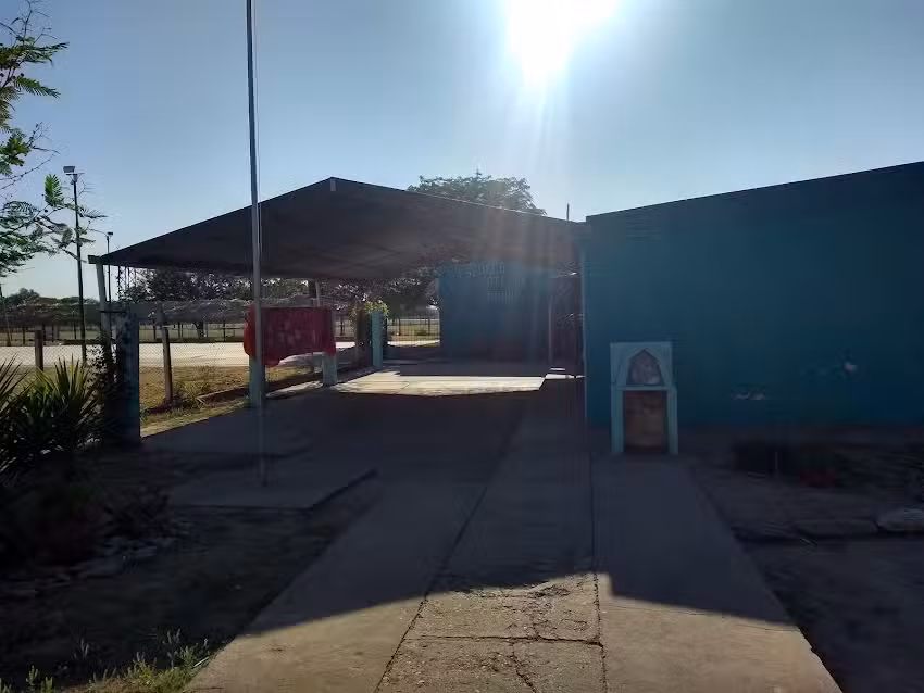 Escuela Media 7 De Abril