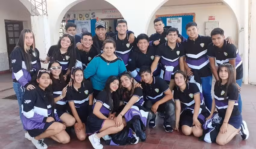 Escuela Media De Santa Cruz